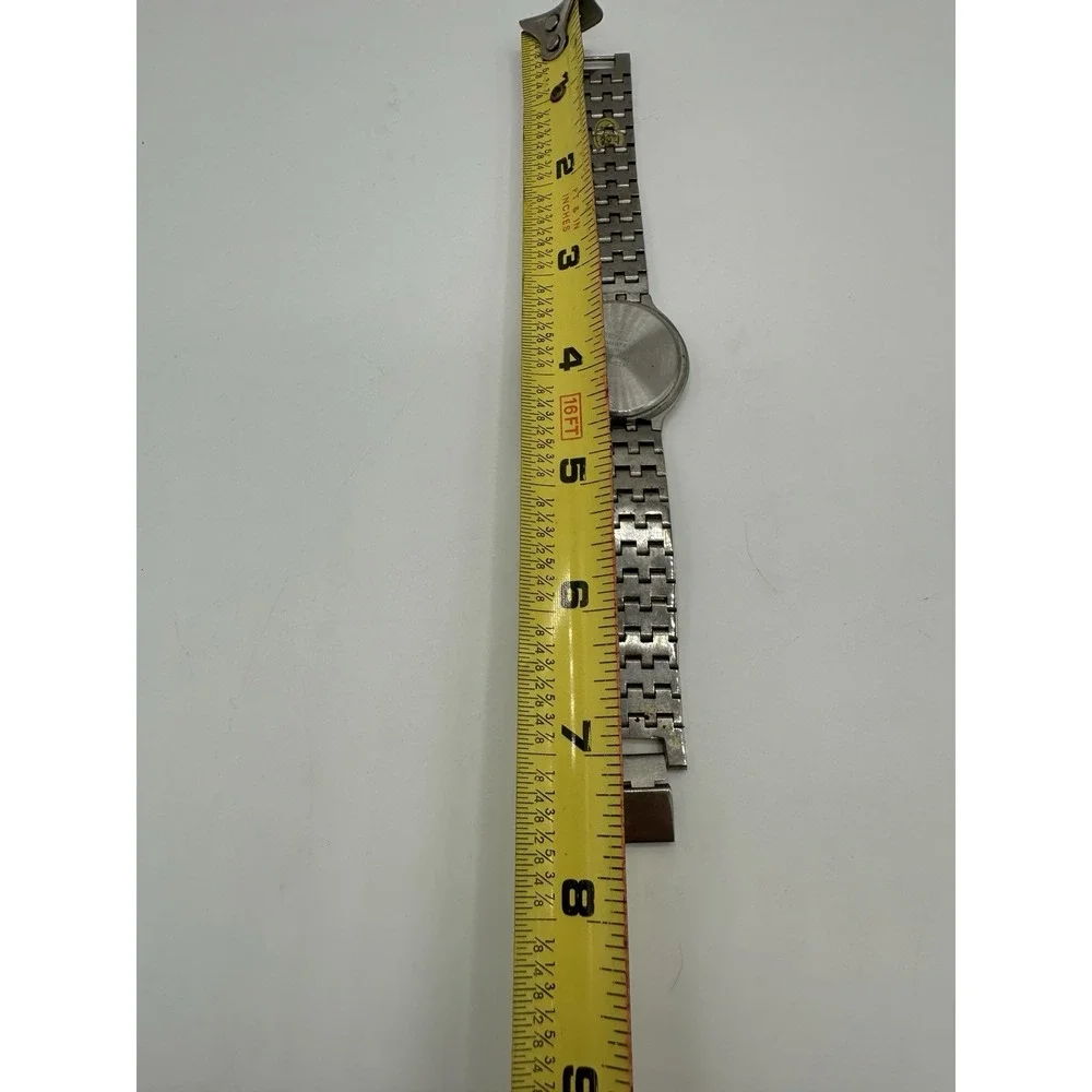 Vintage Seiko Quartz Two Tone Gray Striped Dial Dress Watch 7.5